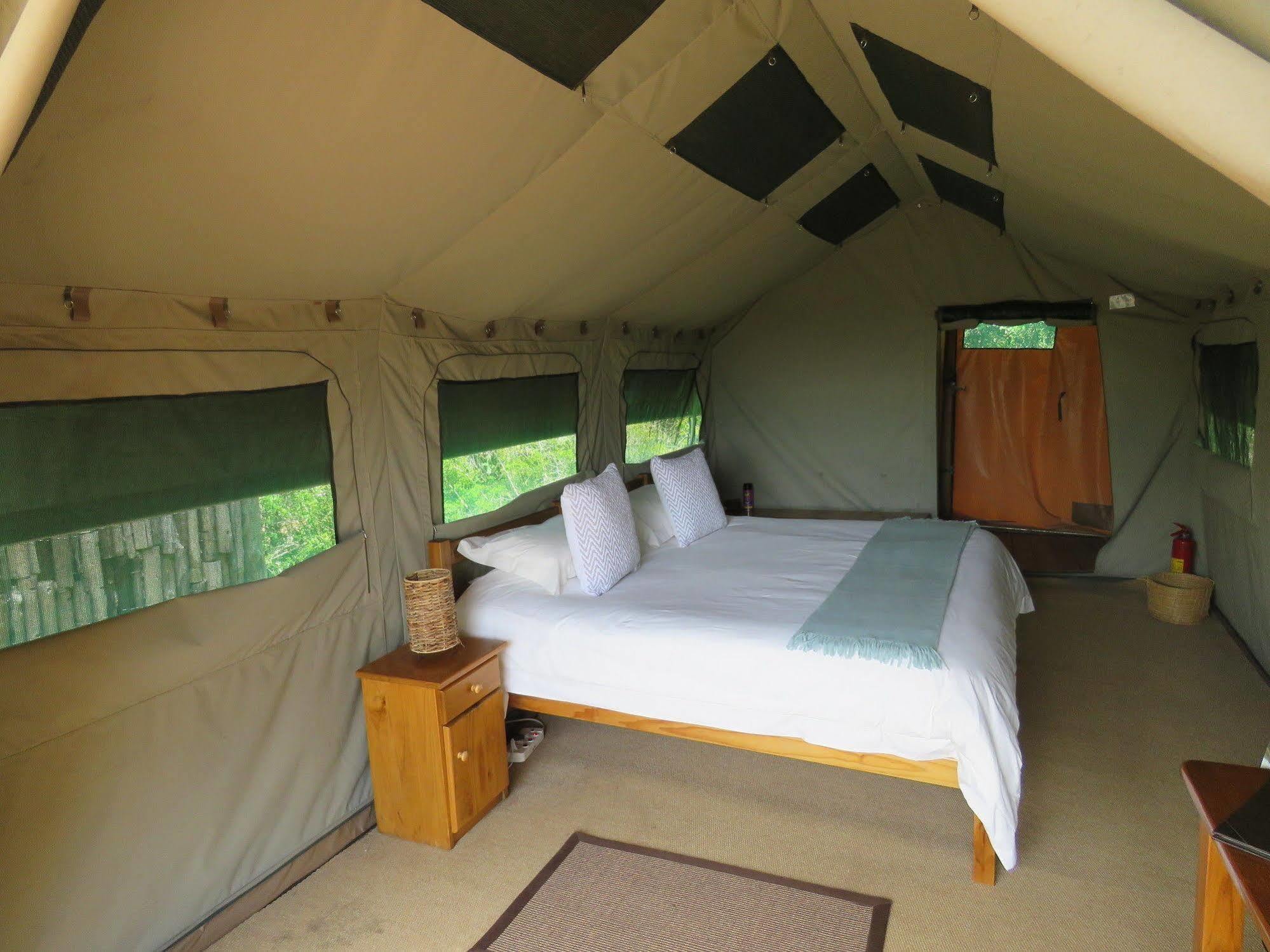 Woodbury Tented Camp - Амакала-Ґейм-Резерв Екстер'єр фото